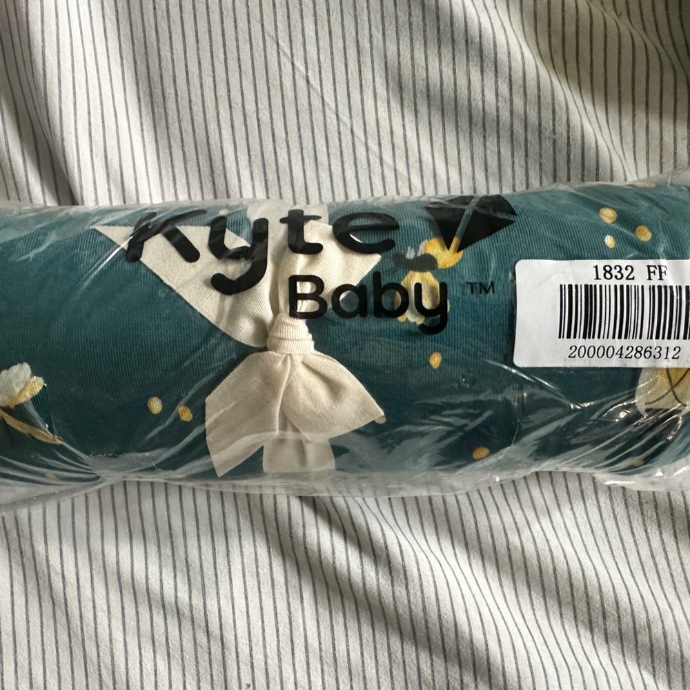 Kyte Baby Firefly Swaddle